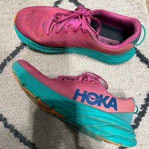 Hoka running shoe 6.5 pink